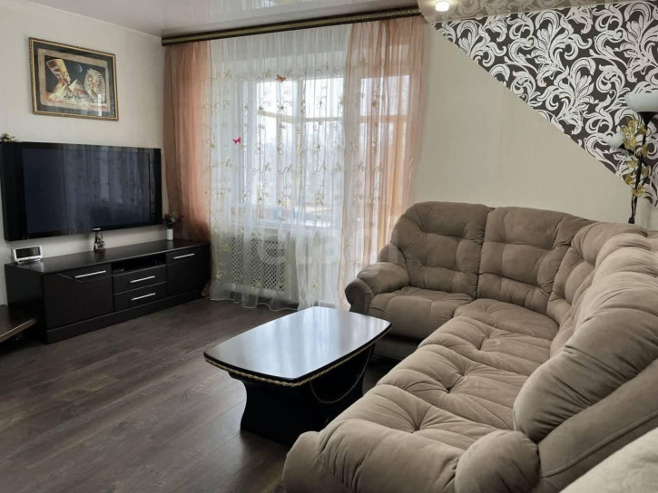 4-комн квартира Благовещенская улица, 89