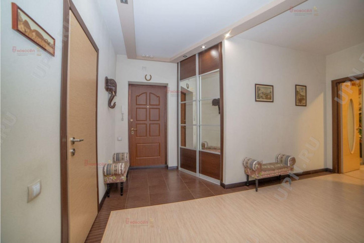 2-комн квартира радищева, 33