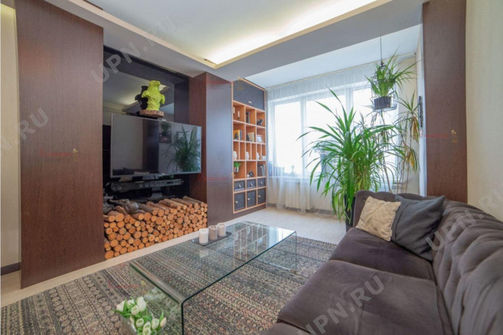 2-комн квартира радищева, 33