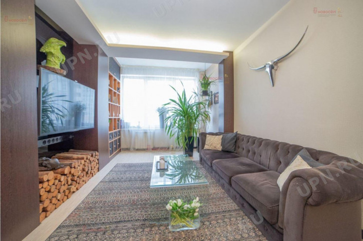 2-комн квартира радищева, 33