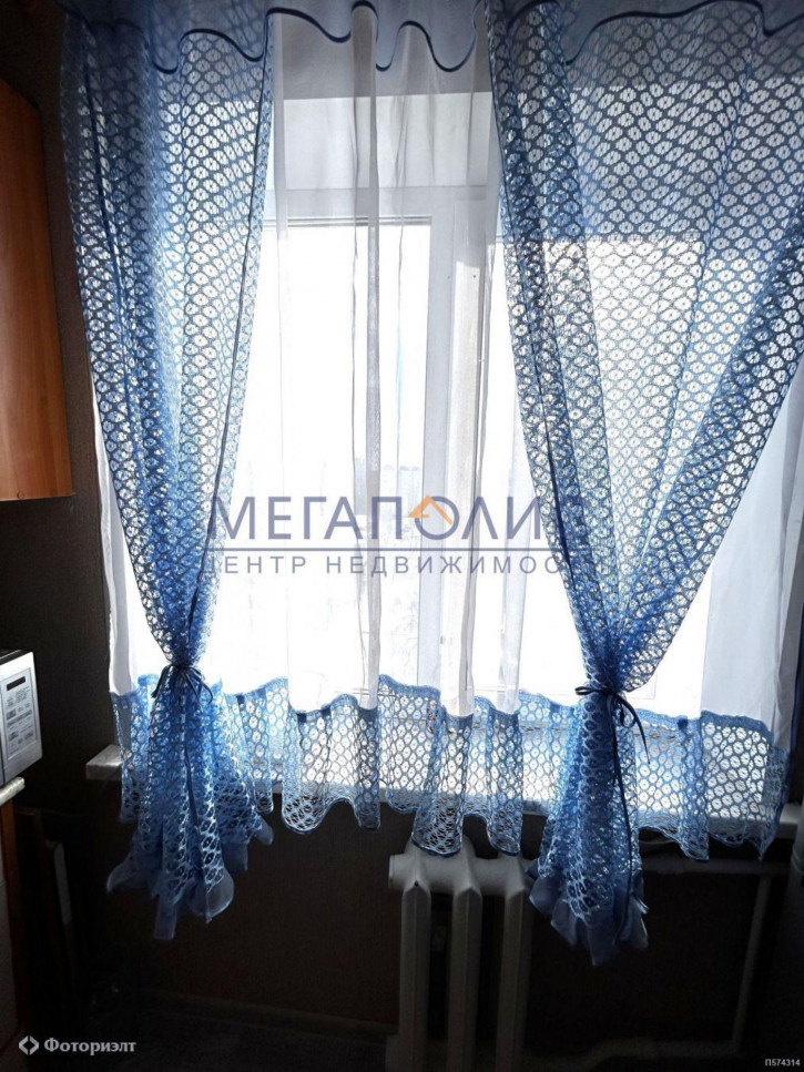 2-комн квартира Братьев Захаровых ул, 8