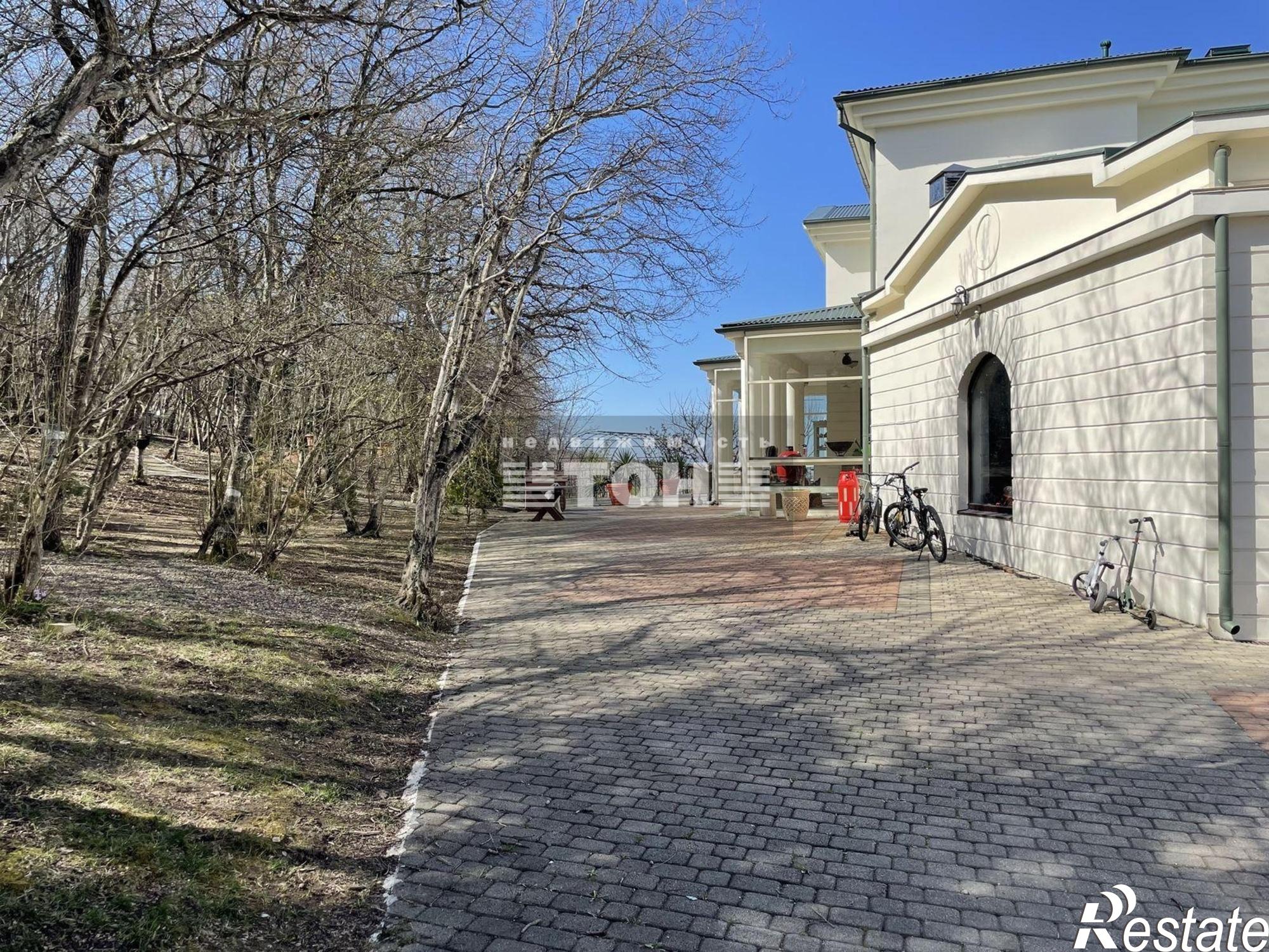 Купить дачу, дом, коттедж за 85 000 000 рублей на ул. Калистратова