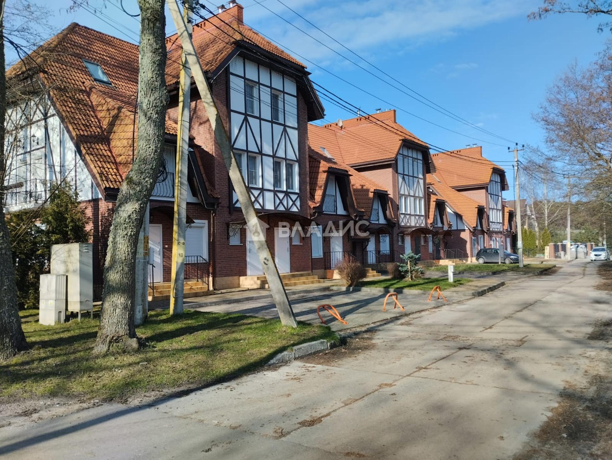 Купить дачу, дом, коттедж за 17 000 000 рублей на Первомайская улица, 20/6