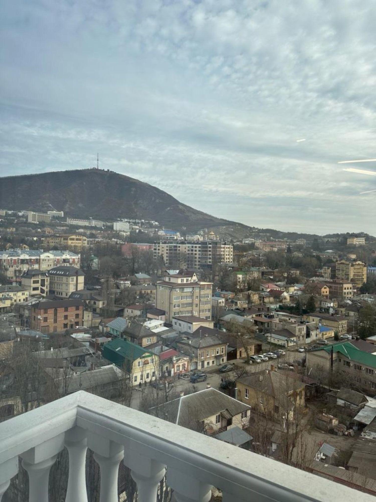 Купить квартиру за 24 000 000 рублей на Крайнего ул, 74