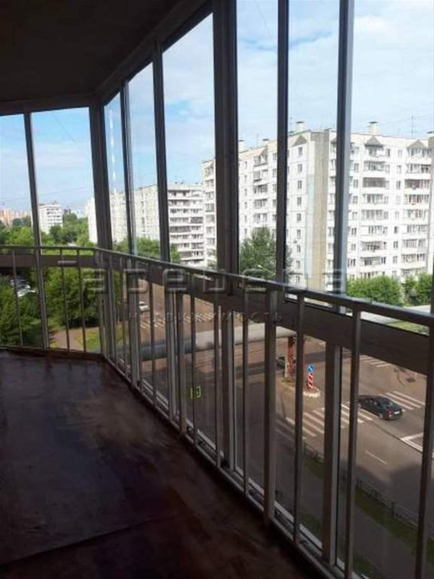 Купить квартиру за 10 600 000 рублей на Судостроительная, 90