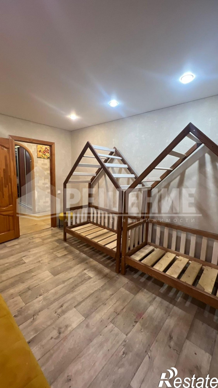 3-комн квартира Шаймуратова улица,7Б