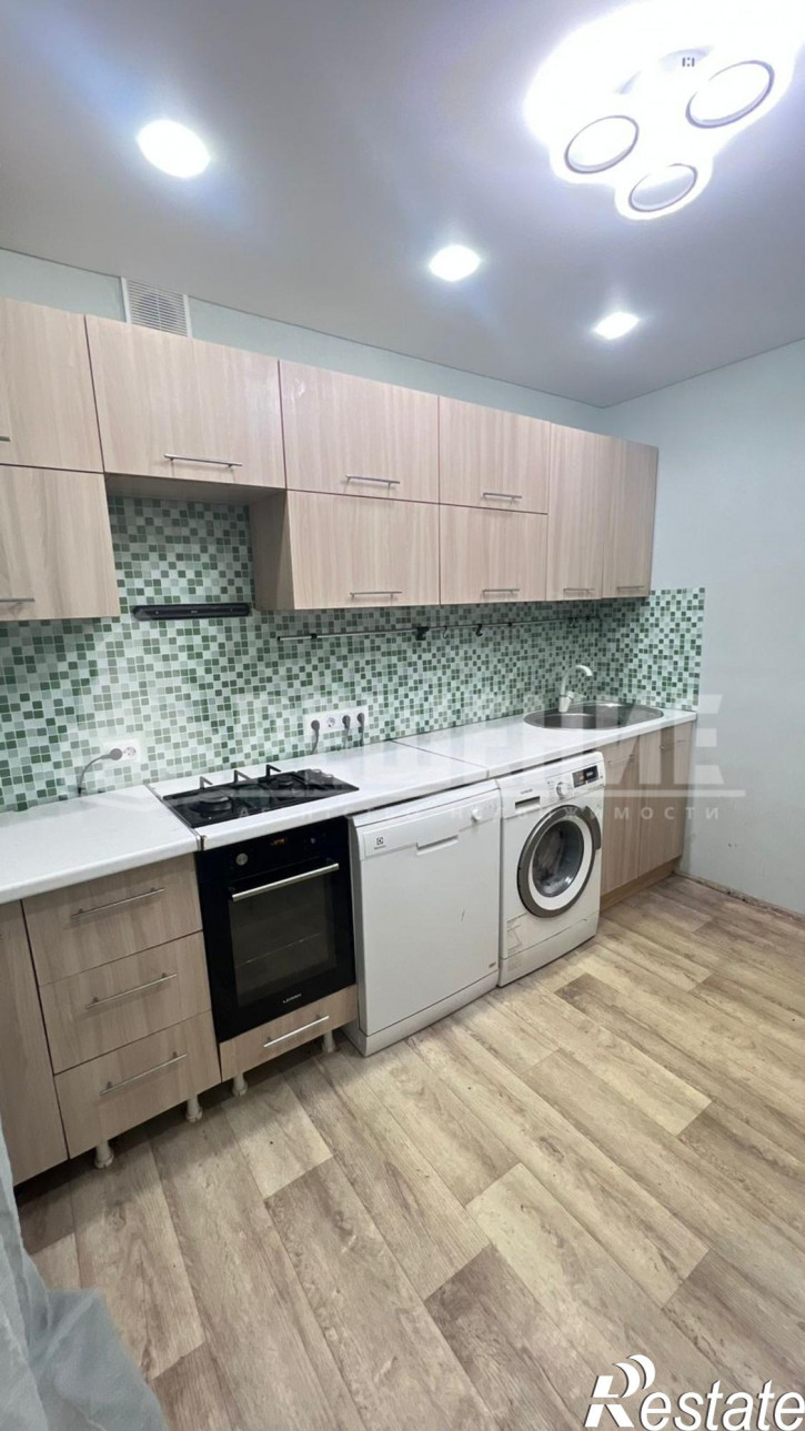 3-комн квартира Шаймуратова улица,7Б
