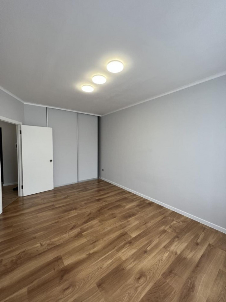 1-комн квартира Средняя ул, 2 г