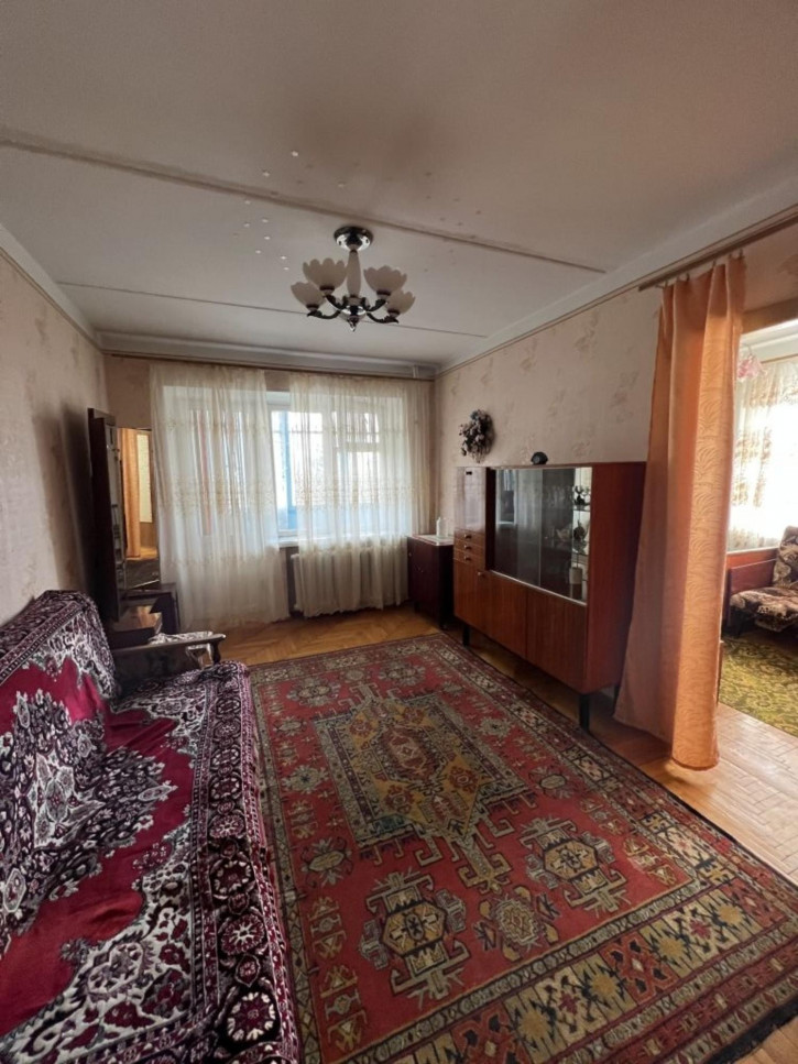 2-комн квартира Долина Роз ул, 10
