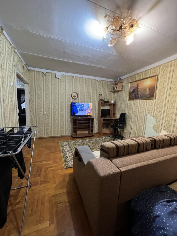 3-комн квартира Грибоедова ул, 27