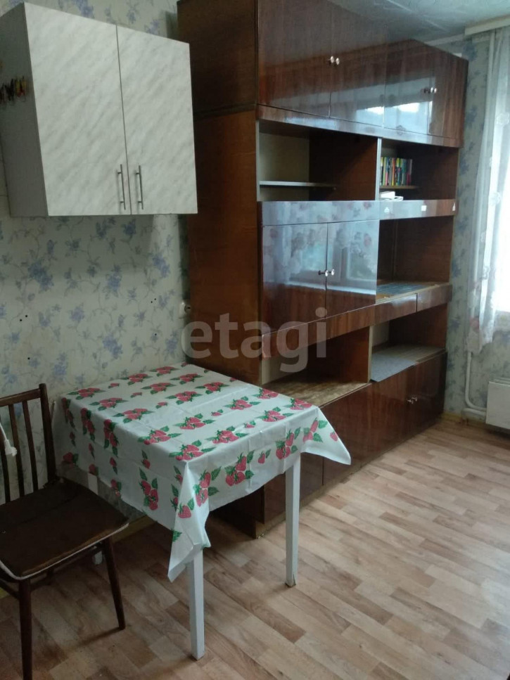 Комната Маяковского, 6