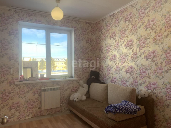 3-комн квартира Центральный (мкр Молодежный) б-р, 8