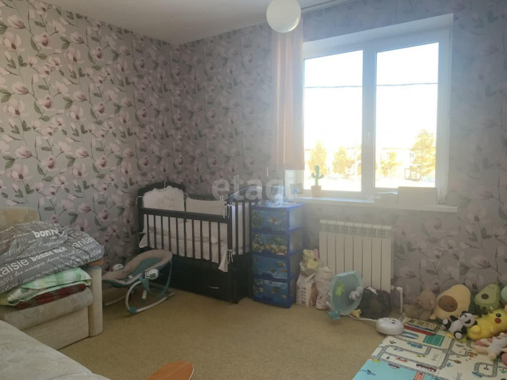 3-комн квартира Центральный (мкр Молодежный) б-р, 8