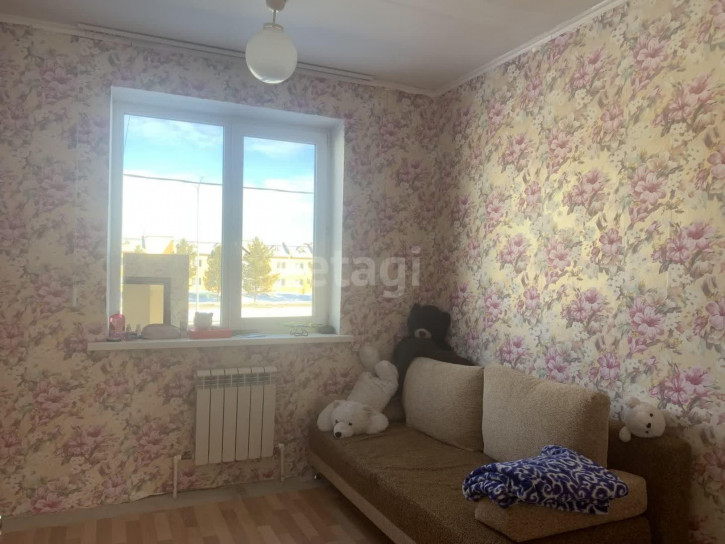 3-комн квартира Центральный (мкр Молодежный) б-р, 8