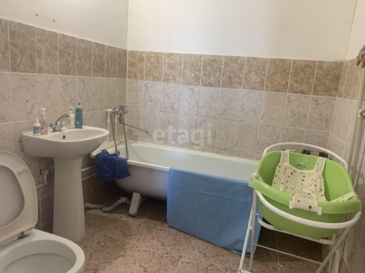 3-комн квартира Центральный (мкр Молодежный) б-р, 8