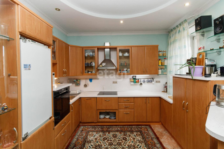 4-комн квартира Немцова, 22