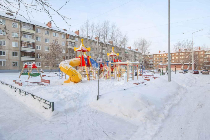 1-комн квартира Ветеранов труда, 3