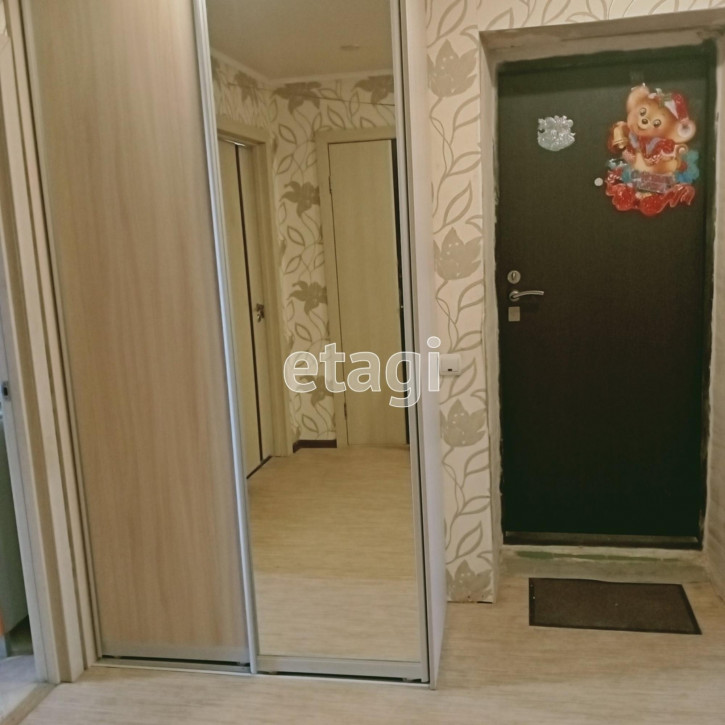 3-комн квартира Космонавтов, 1б