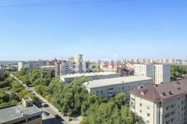 3-комн квартира Комсомольская, 75