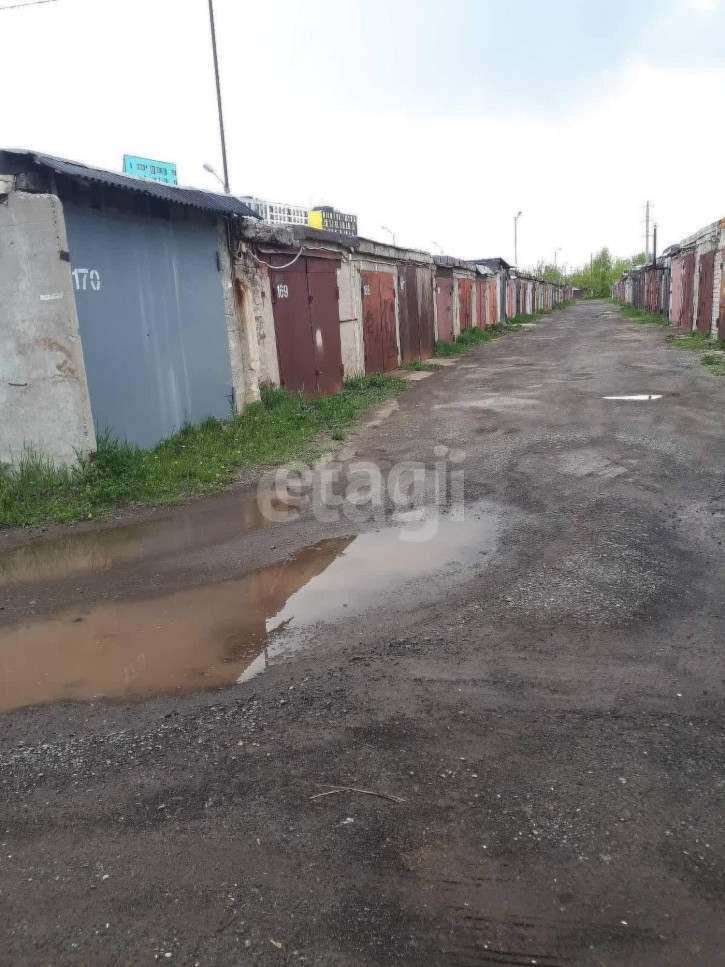 Гараж/парковка Новоселов 73