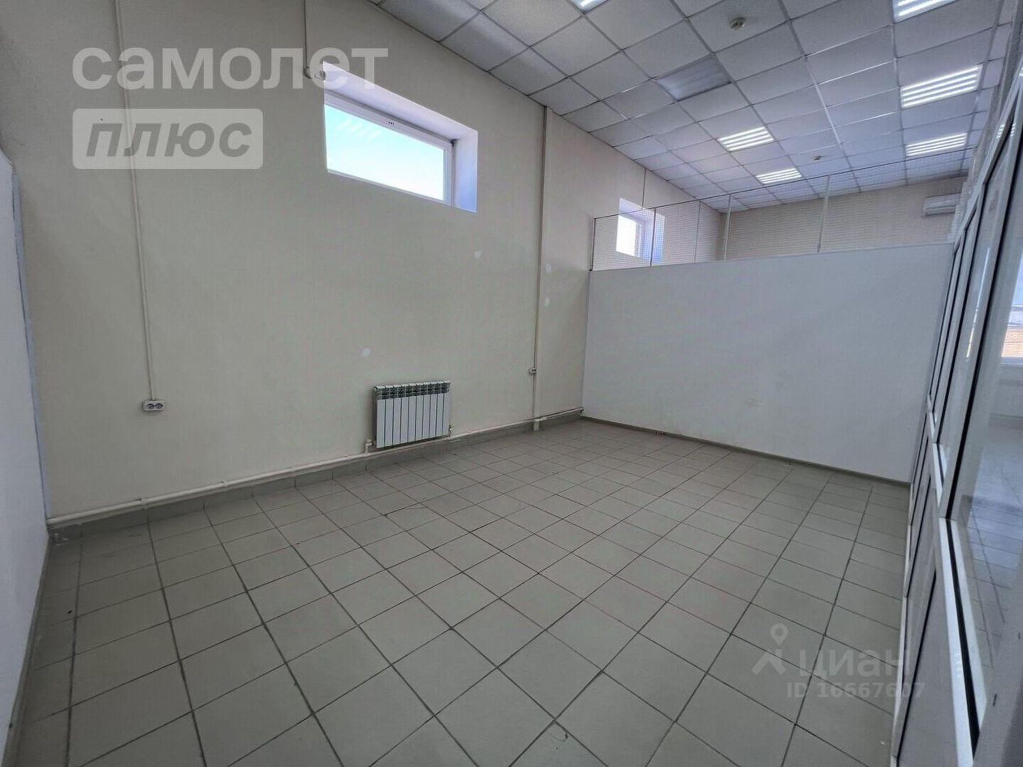 Купить ОСЗ, отдельно стоящее здание за 13 500 100 рублей на ул Базарная, 3А
