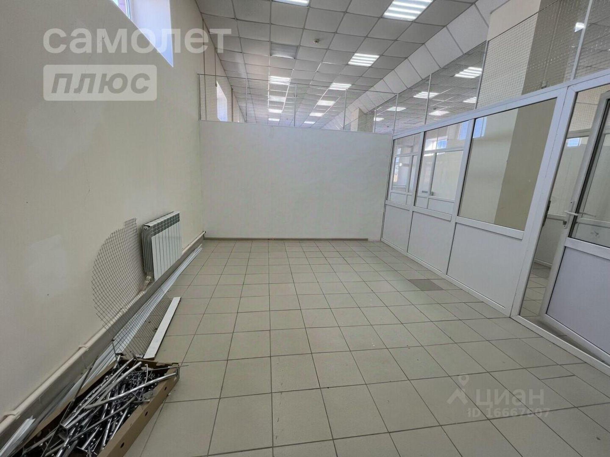 Купить ОСЗ, отдельно стоящее здание за 13 500 100 рублей на ул Базарная, 3А