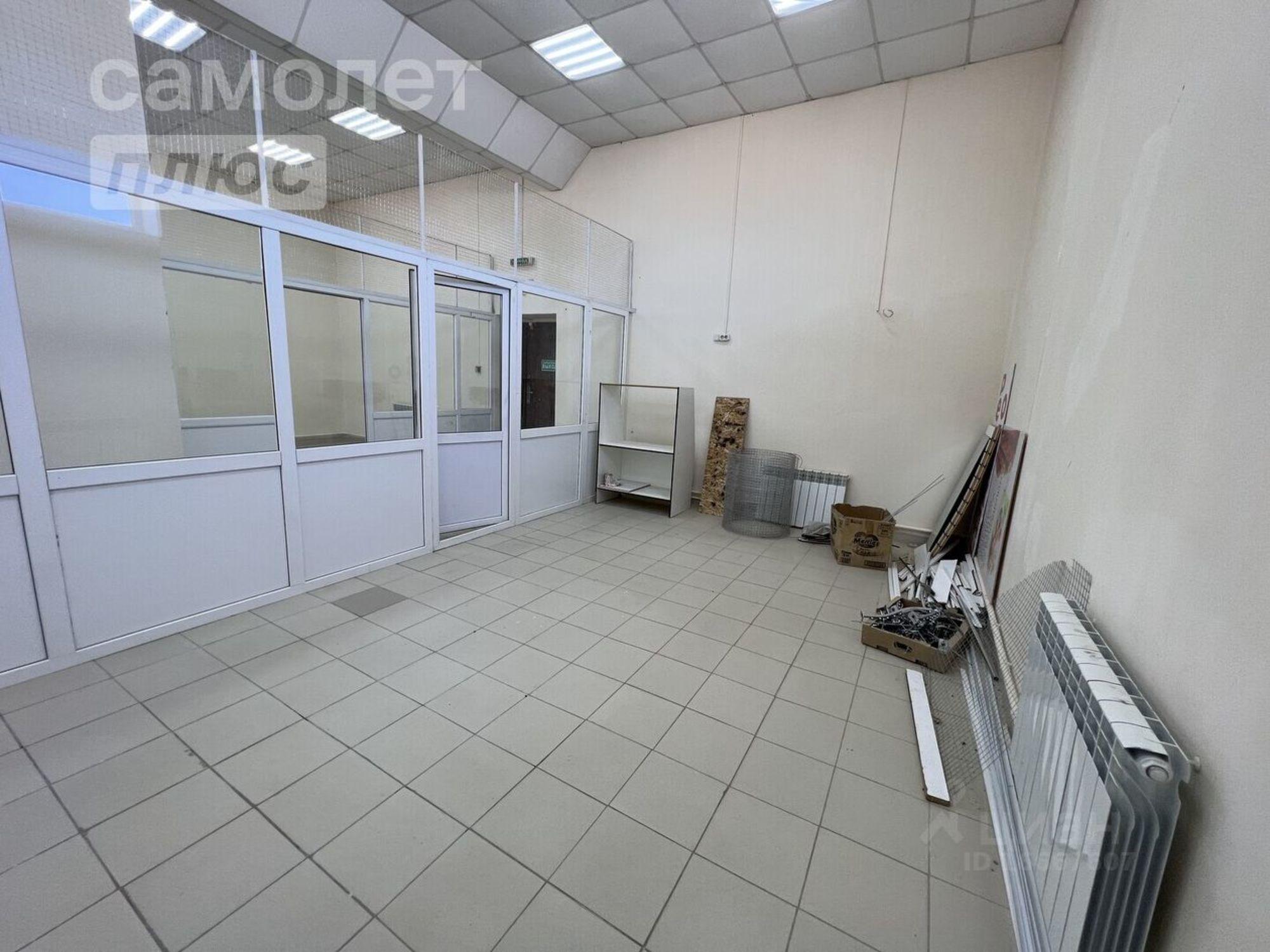 Купить ОСЗ, отдельно стоящее здание за 13 500 100 рублей на ул Базарная, 3А