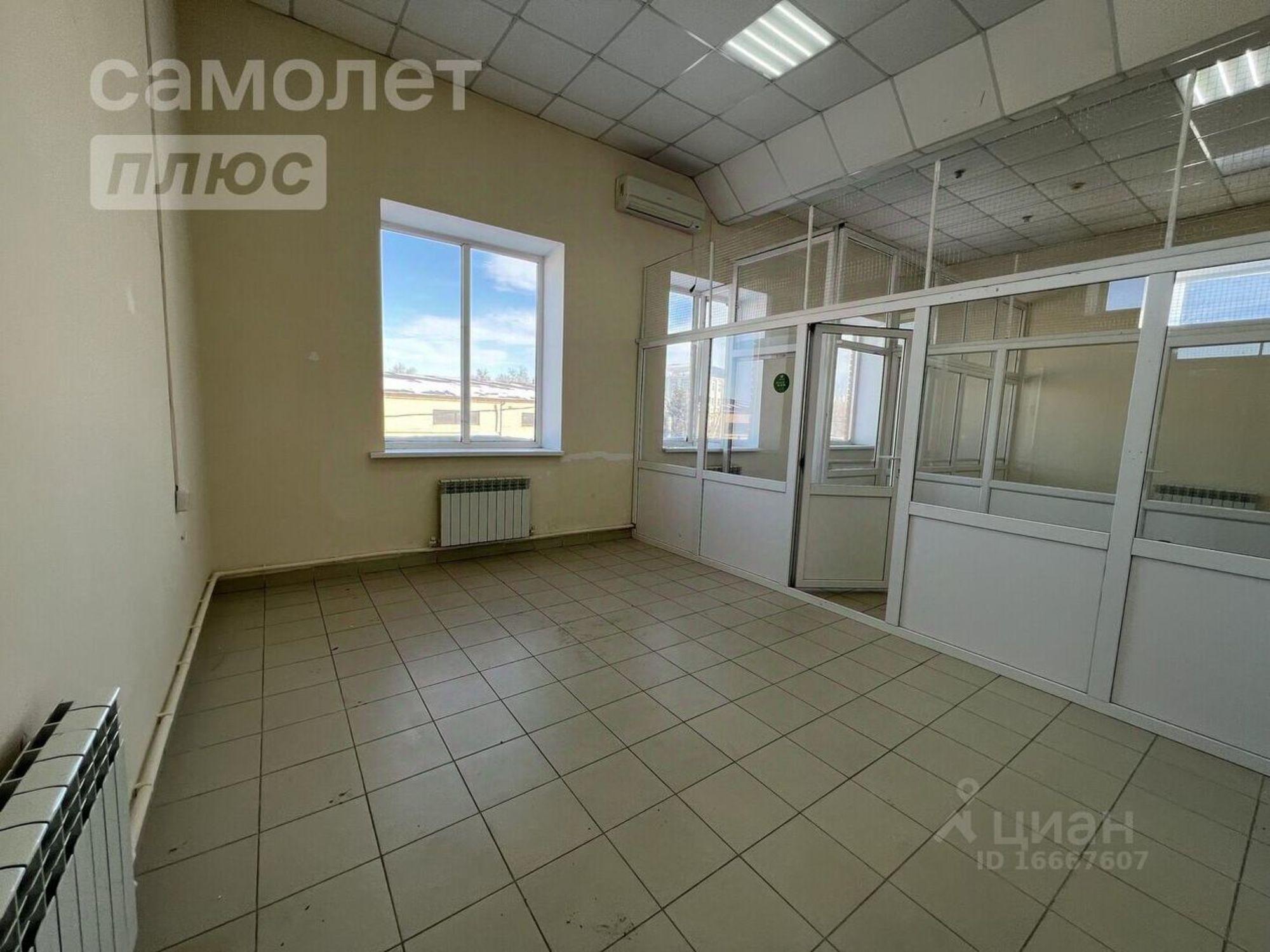 Купить ОСЗ, отдельно стоящее здание за 13 500 100 рублей на ул Базарная, 3А