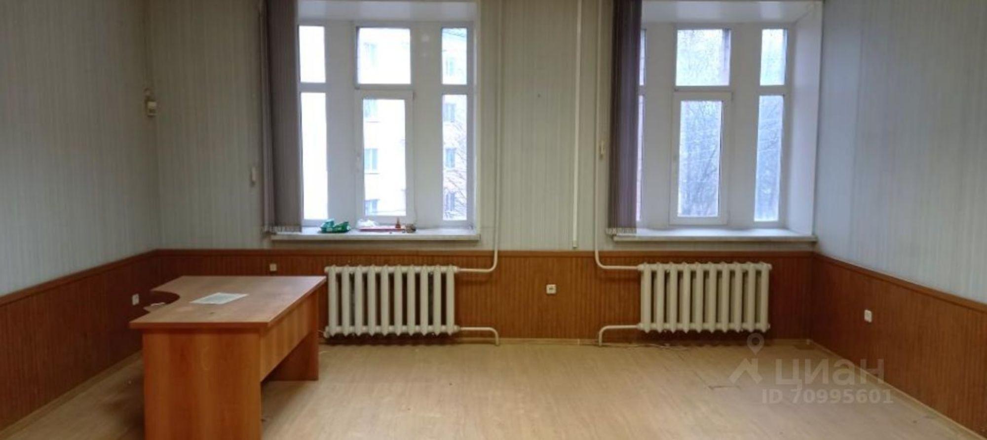 Купить ОСЗ, отдельно стоящее здание за 166 782 рублей на ул Смышляева, 31