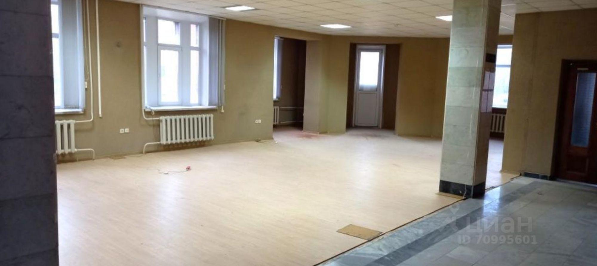 Купить ОСЗ, отдельно стоящее здание за 166 782 рублей на ул Смышляева, 31