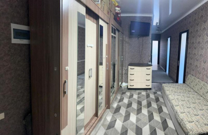 2-комн квартира Алексеевка, 10