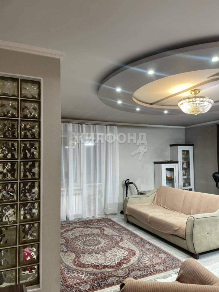 4-комн квартира Московская улица, д.109