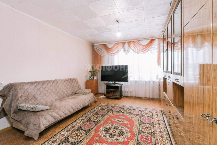 3-комн квартира Выборная улица, д.108