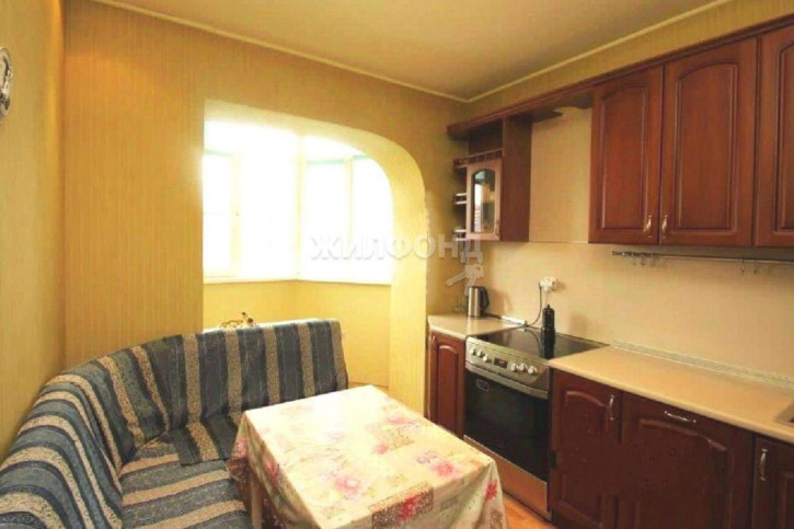 1-комн квартира 13-й микрорайон, д.15
