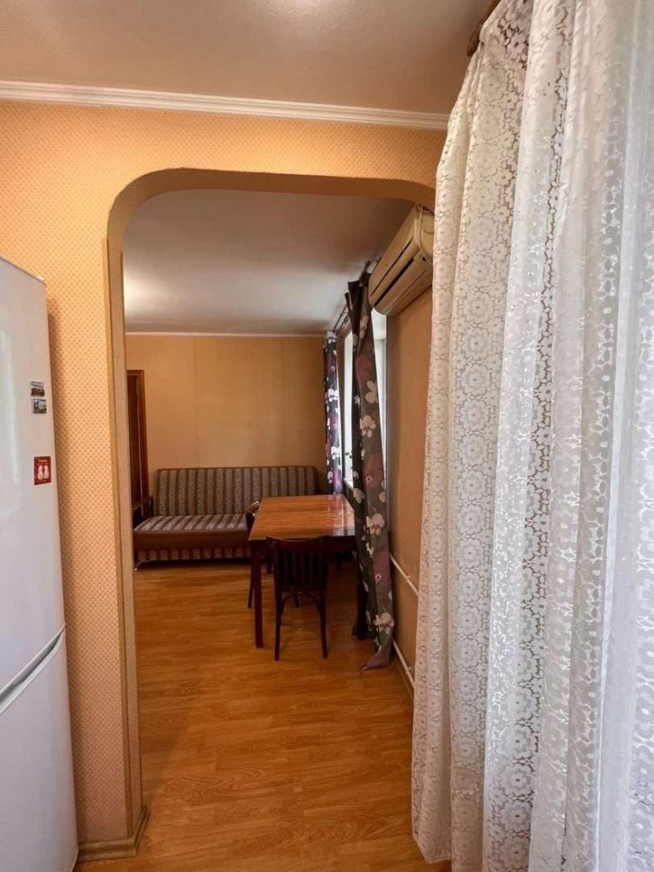2-комн квартира Ставропольская улица, 110