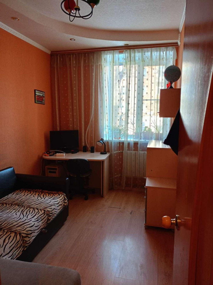 3-комн квартира Ленина улица, 30