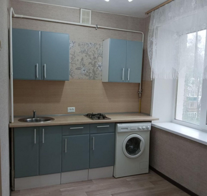 1-комн квартира Красных Коммунаров улица, 12
