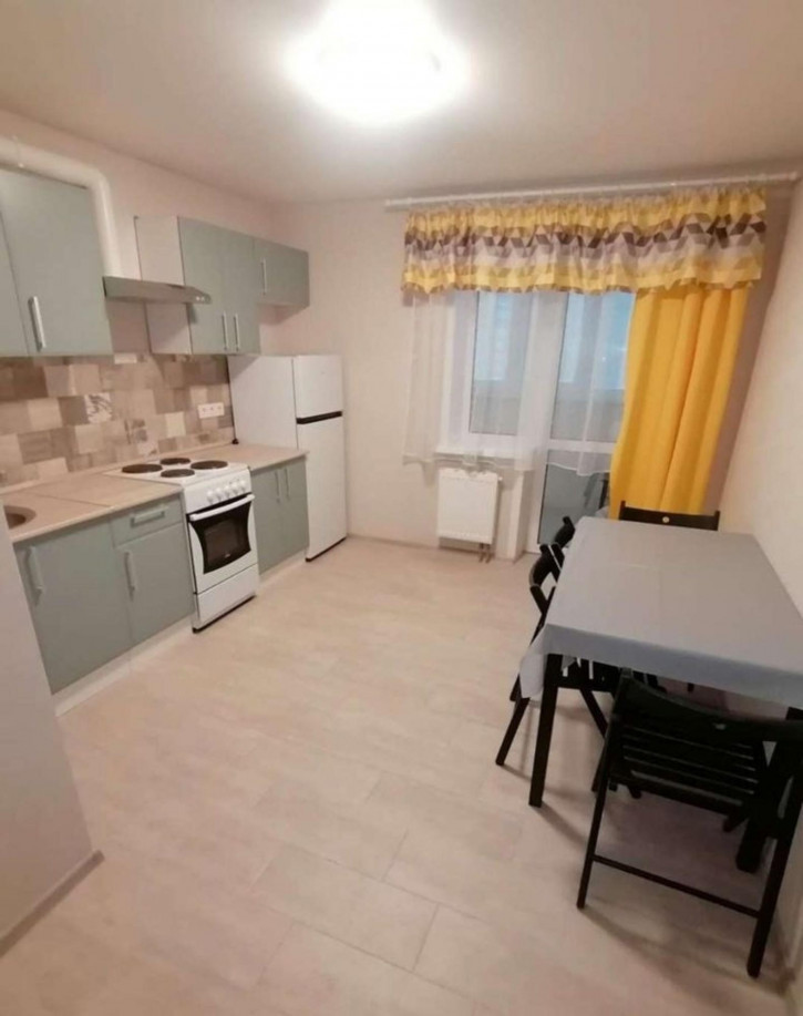 1-комн квартира Революционная улица, 101в