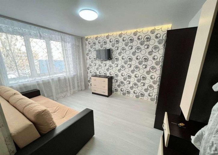 1-комн квартира Марии Авейде улица, 21