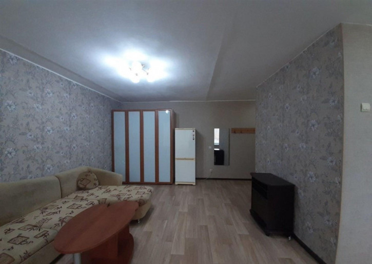 1-комн квартира Красных Коммунаров улица, 12