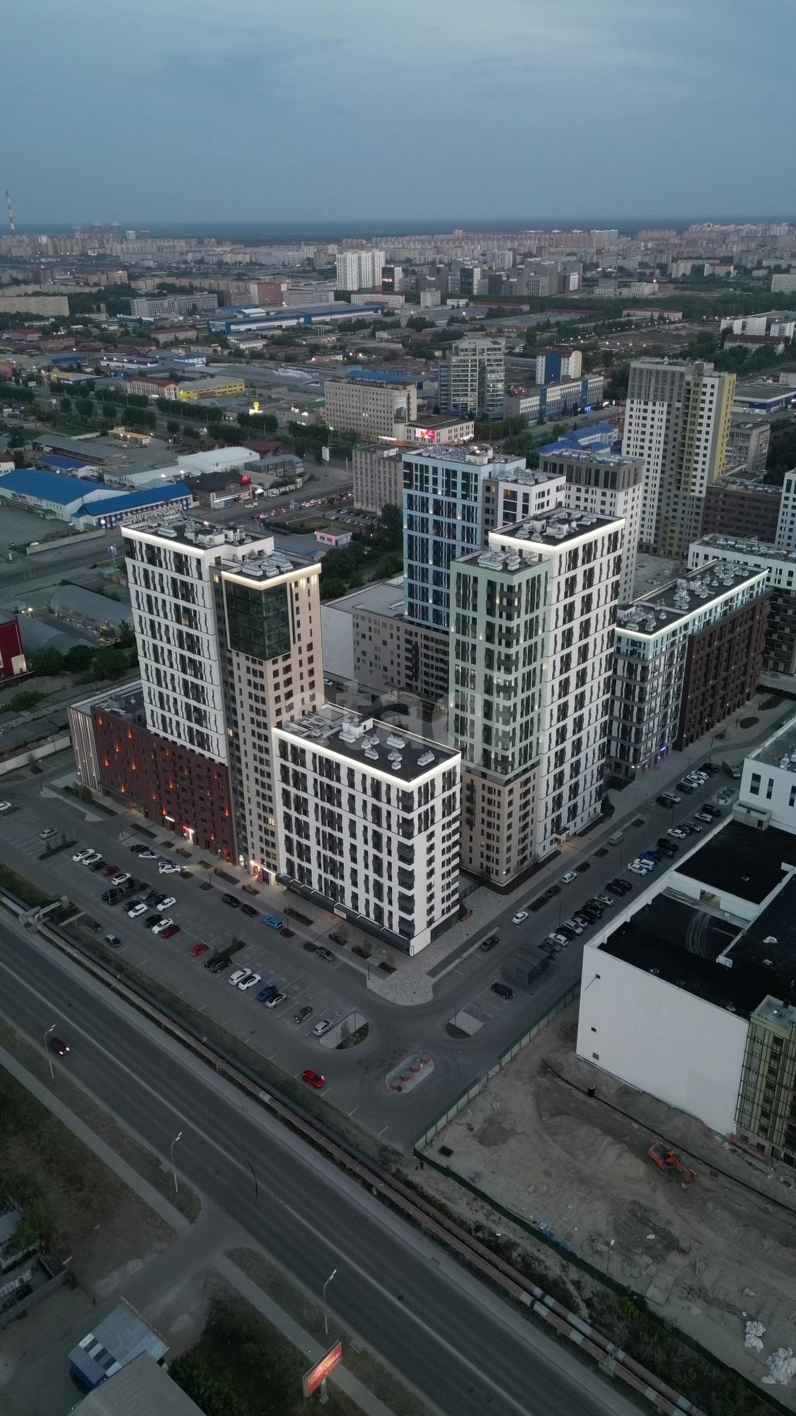 Купить квартиру за 10 100 000 рублей на 50 лет Октября, 63г