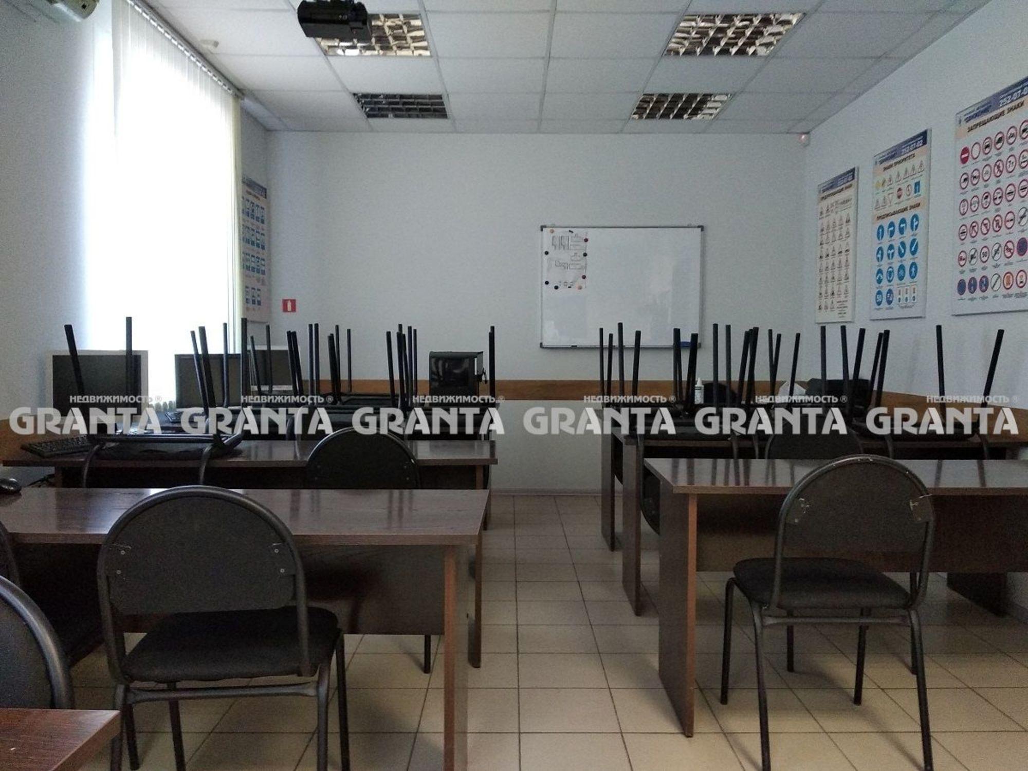 Сдать офис, помещение под офис за 14 000 рублей на ул Марковского, 78