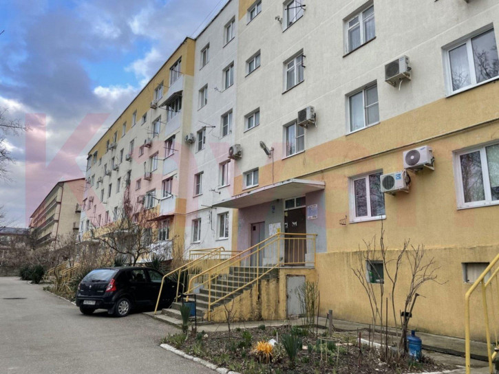 4-комн квартира Олега Кошевого ул.