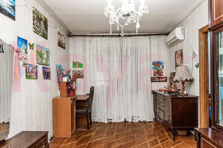 2-комн квартира микрорайон Парус ул.