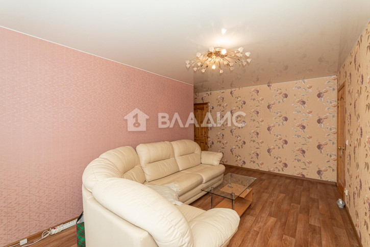 3-комн квартира Тракторная улица
