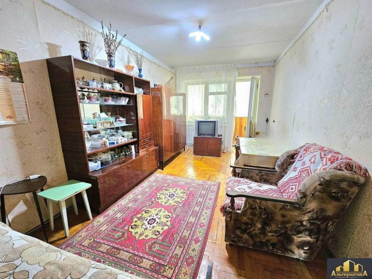 3-комн квартира Островского ул.