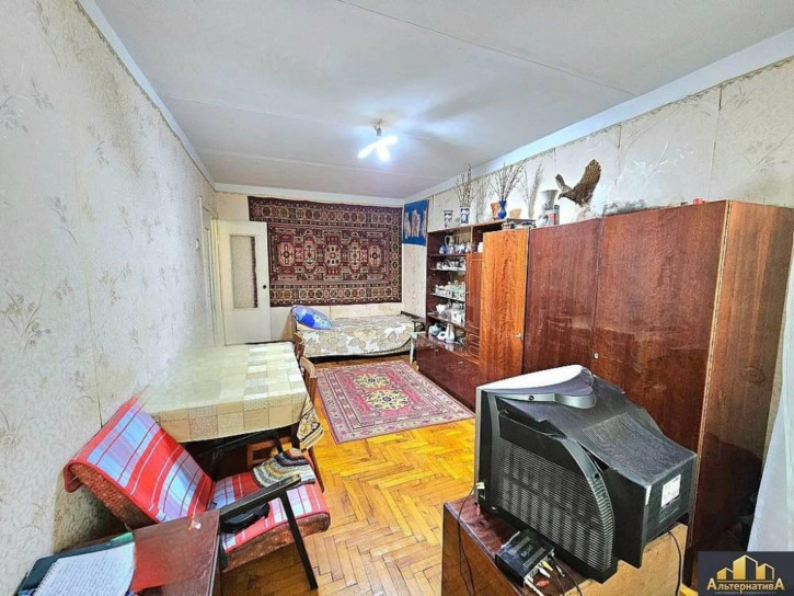 3-комн квартира Островского ул.