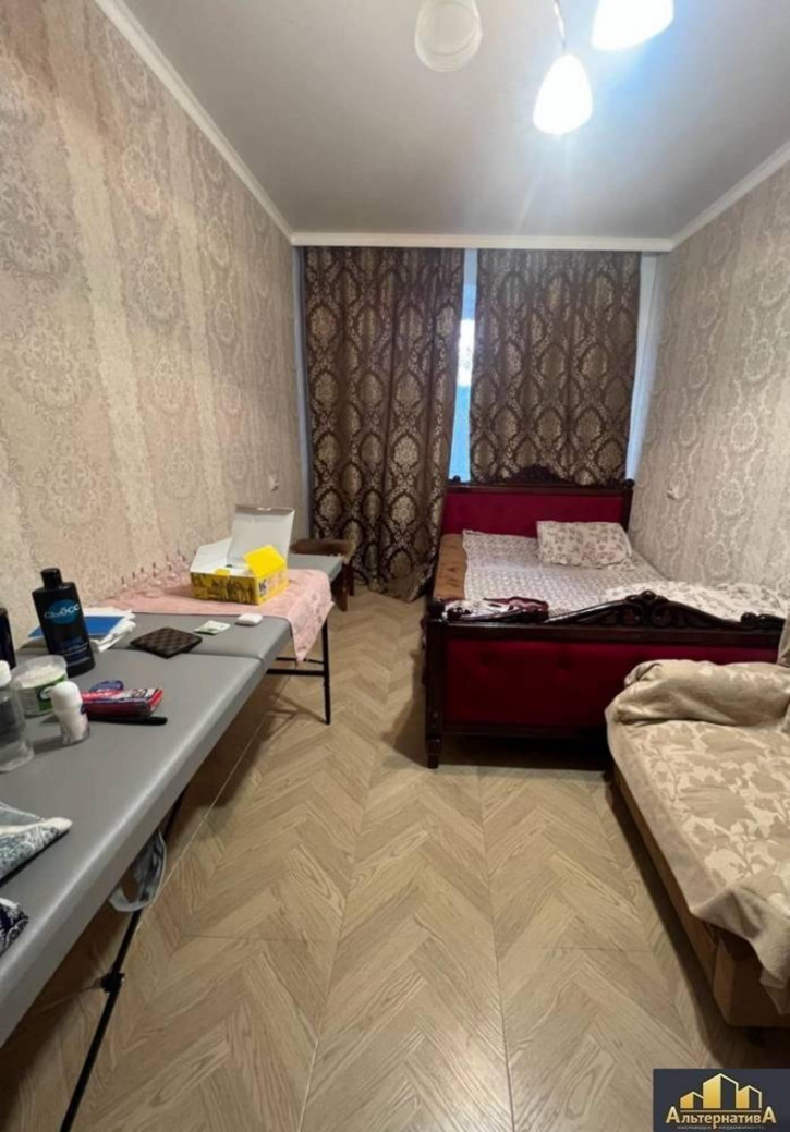 3-комн квартира Островского ул.