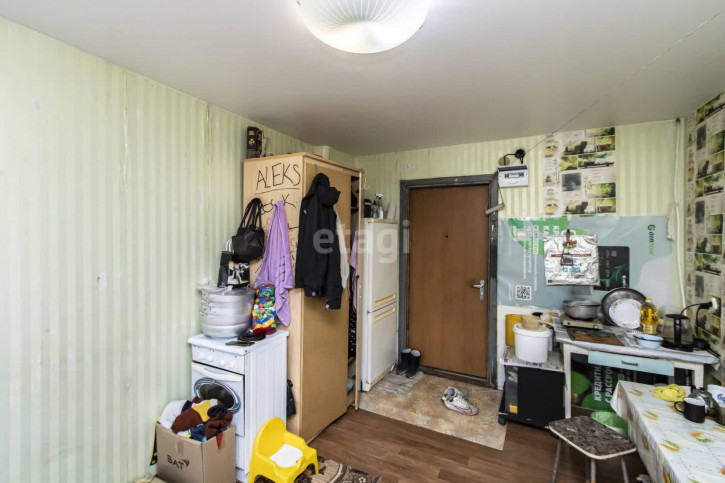 Комната Фабричная, 22