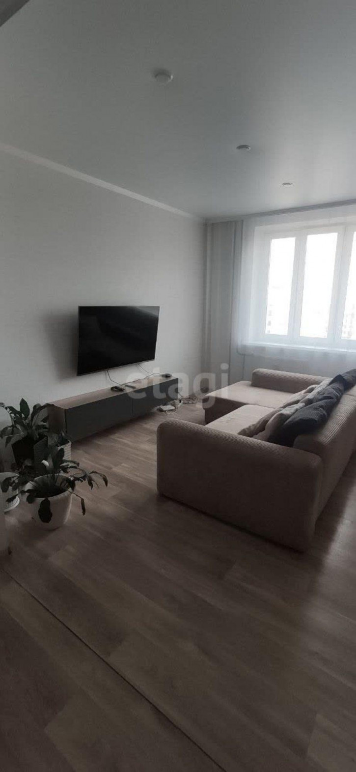 2-комн квартира Тимофея Чаркова, 79